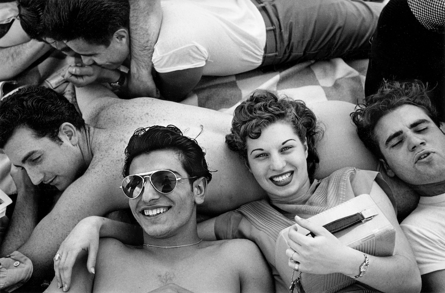 Harold Feinstein, Coney Island Teenagers, New York, 1949