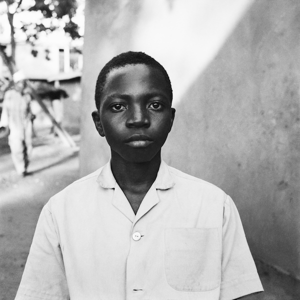 Jeune Étudiant à Kétou Côté Rue (Young Student in Kétou Side Street), 1968